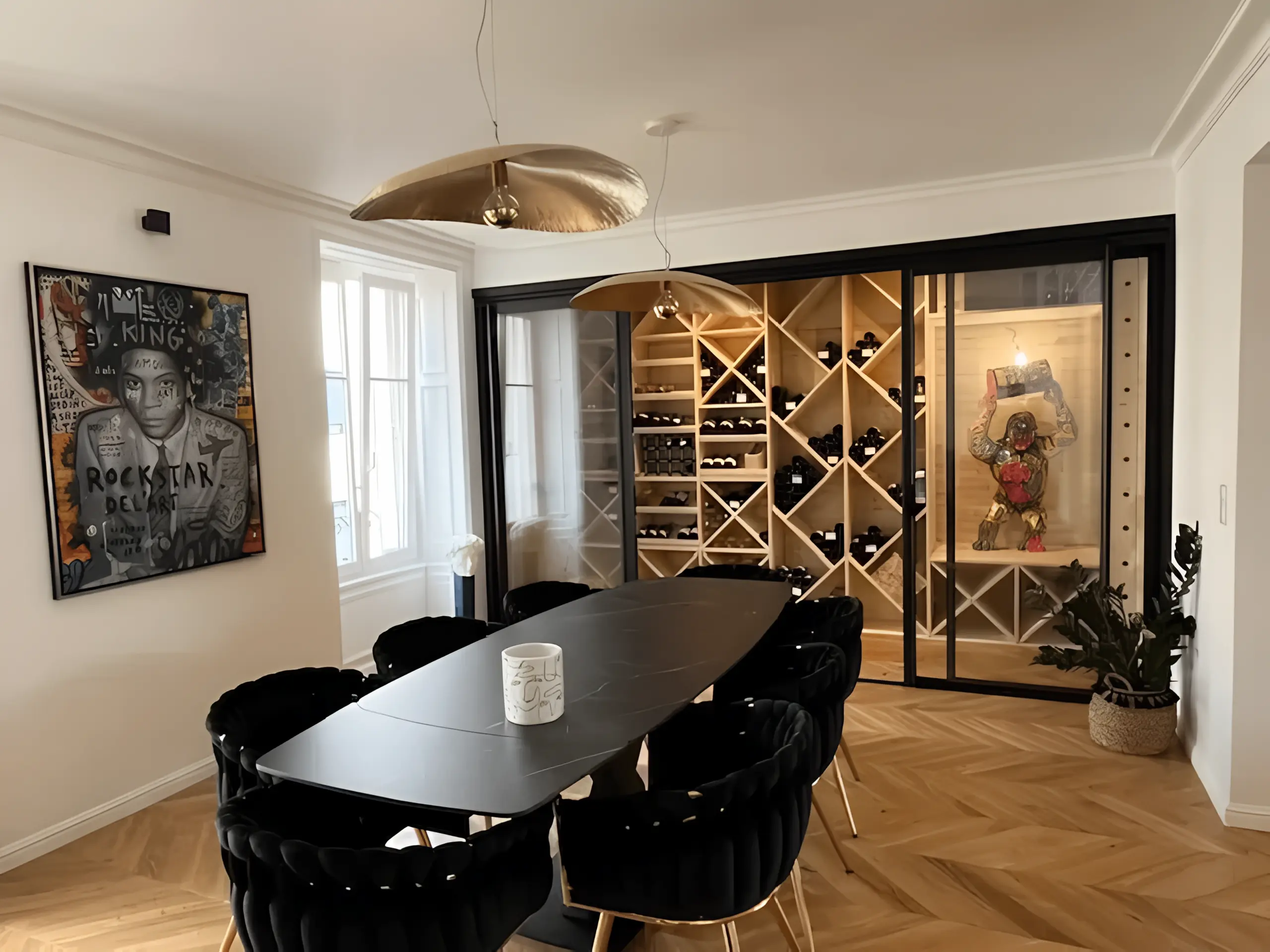 Cave contemporaine Paris 16ème - Installation sur mesure